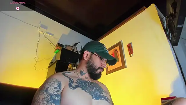 CamiloGray  online show from 10/23/25, 02:05