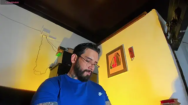 CamiloGray  online show from 10/30/25, 02:14