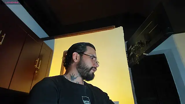 CamiloGray  online show from 03/05/26, 02:46