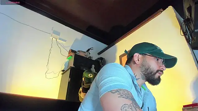 CamiloGray  online show from 10/03/25, 02:07