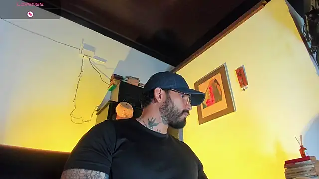 CamiloGray  online show from 11/28/25, 03:45