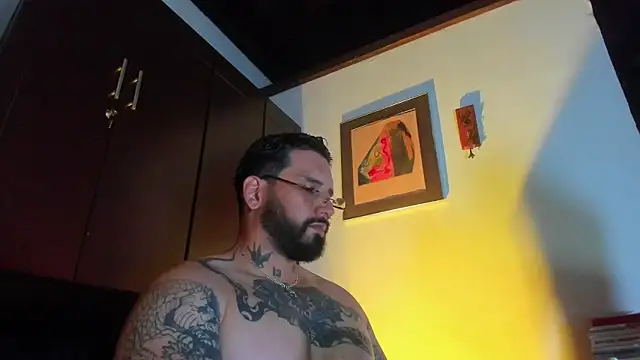 CamiloGray  online show from 05/19/26, 02:35