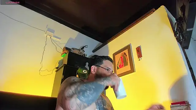 CamiloGray  online show from 10/07/25, 02:29