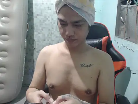 itsmacky4u online show from 10/28/25, 10:03