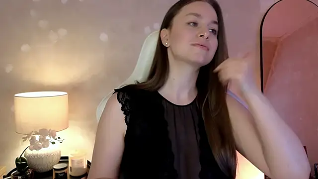 MilaFleur online show from 09/19/25, 02:21
