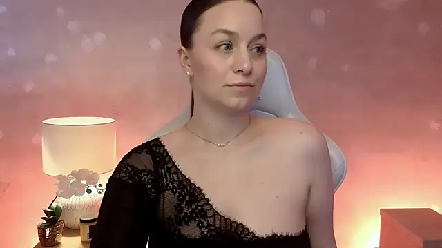MilaFleur online show from 05/22/26, 02:04