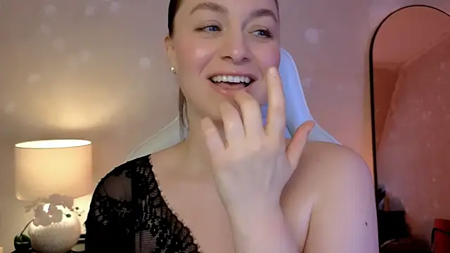MilaFleur online show from 09/22/25, 02:12