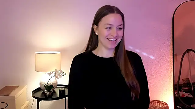 MilaFleur online show from 02/25/25, 09:09