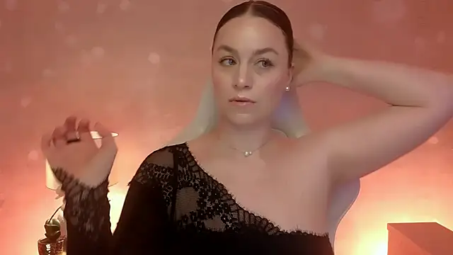 Snapshot of MilaFleur chatting on 02/24/26, 03:13 MilaFleur online show from 02/24/26, 03:13