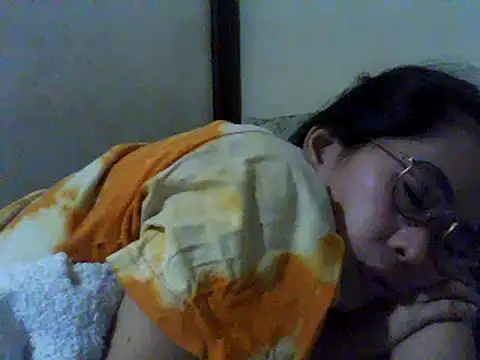 Snapshot of hairypussyyummy chatting on 02/08/25, 12:28 hairypussyyummy online show from 02/08/25, 12:28