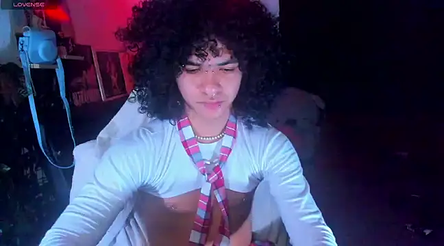 Snapshot of sweetvond_ chatting on 03/02/25, 07:54 sweetvond  online show from 03/02/25, 07:54