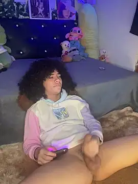 Snapshot of sweetvond_ chatting on 03/08/25, 07:38 sweetvond  online show from 03/08/25, 07:38