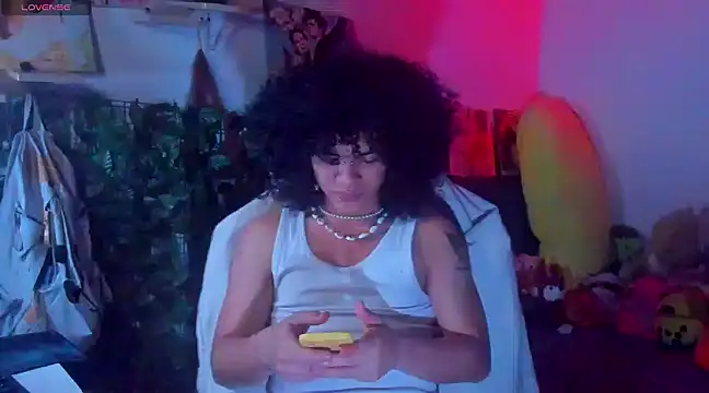 Snapshot of sweetvond_ chatting on 03/03/25, 03:49 sweetvond  online show from 03/03/25, 03:49