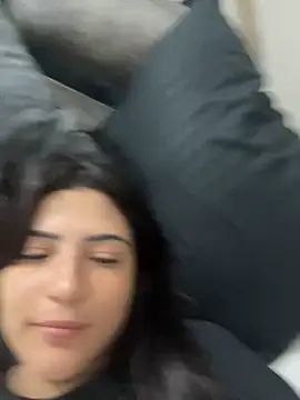 Snapshot of cutesarah_ chatting on 01/18/25, 01:30 cutesarah  online show from 01/18/25, 01:30