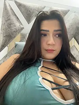 Snapshot of cutesarah_ chatting on 01/20/25, 01:50 cutesarah  online show from 01/20/25, 01:50