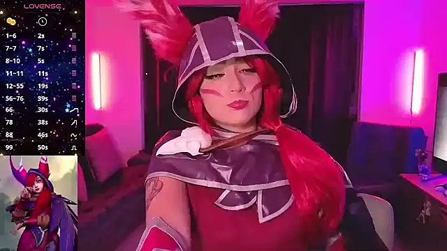 Snapshot of cutesarah_ chatting on 10/18/25, 01:29 cutesarah  online show from 10/18/25, 01:29