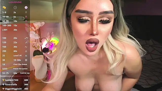 Snapshot of Miss_mariahmonroe chatting on 12/22/24, 09:53 Miss mariahmonroe online show from 12/22/24, 09:53