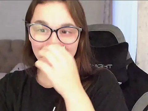 Amy Mur  online show from 10/10/25, 11:22
