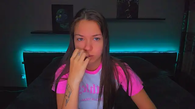 AlexaBarkley online show from 11/05/25, 12:14