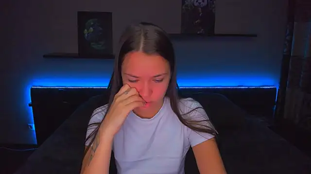 AlexaBarkley online show from 11/12/25, 12:15