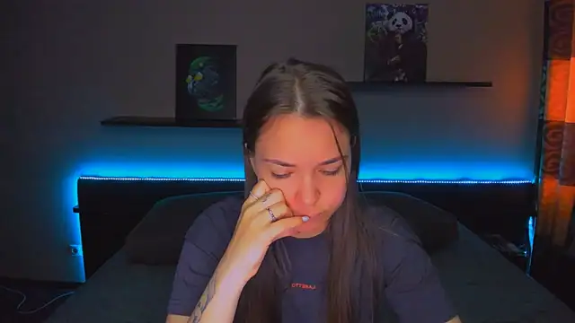 AlexaBarkley online show from 05/01/26, 12:26