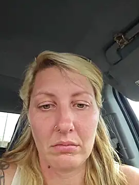 SheIsSomething online show from 03/17/25, 10:29