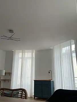 Snapshot of Simon-tem chatting on 03/21/25, 12:50 Simon-tem online show from 03/21/25, 12:50