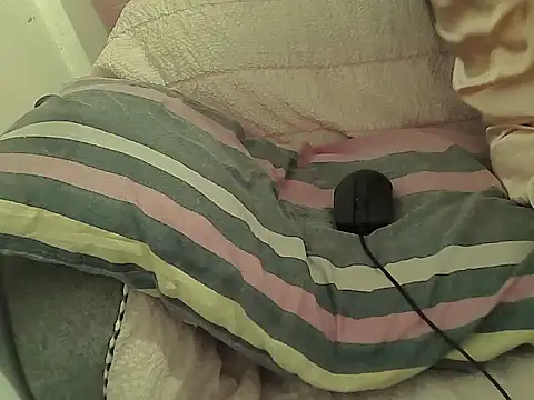 Alexiadreamer online show from 12/04/25, 05:01