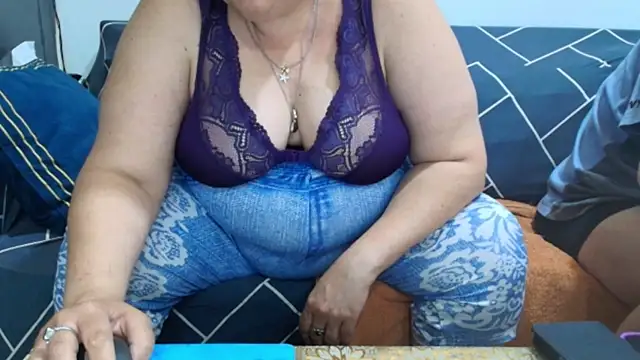 Snapshot of HotBiPaar chatting on 05/31/26, 10:54 HotBiPaar online show from 05/31/26, 10:54