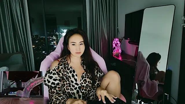 AsianQueens online show from 12/22/25, 03:12