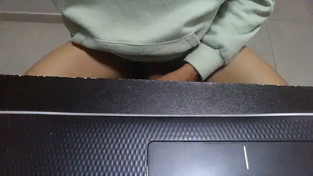 Snapshot of amorcaradepau_ chatting on 06/17/26, 10:47 amorcaradepau online show from 06/17/26, 10:47
