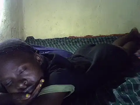 cute-shamza online show from 10/17/25, 04:38