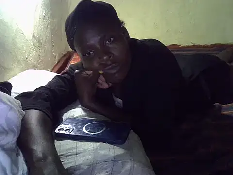 cute-shamza online show from 11/02/25, 06:02