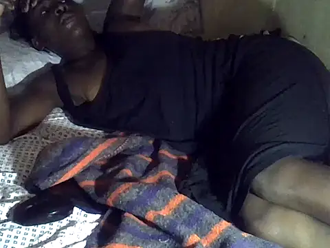 cute-shamza online show from 12/05/25, 05:39