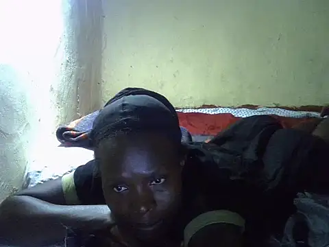 cute-shamza online show from 11/11/25, 05:35