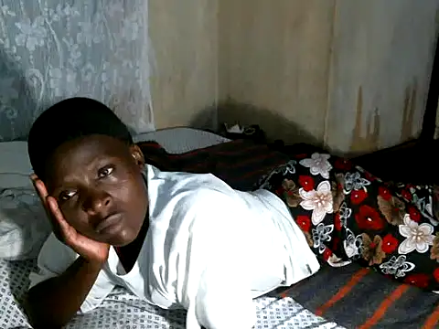 cute-shamza online show from 12/15/25, 04:57