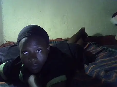 cute-shamza online show from 10/10/25, 03:51