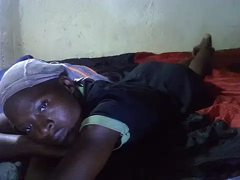 cute-shamza online show from 10/15/25, 04:22