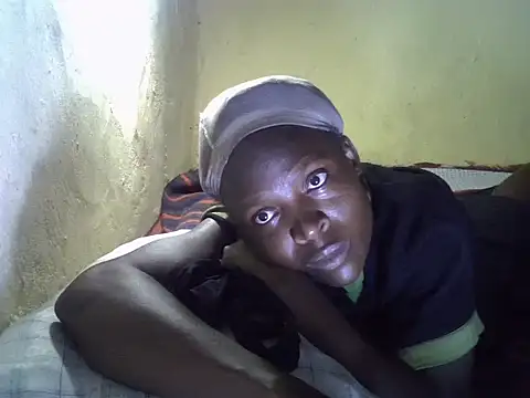 cute-shamza online show from 11/08/25, 01:42