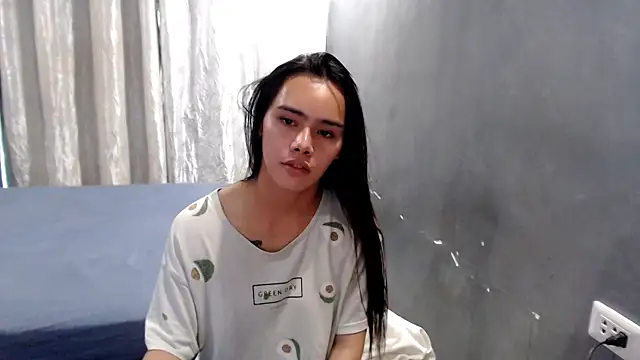 Snapshot of shecutie69 chatting on 05/02/26, 01:00 shecutie69 online show from 05/02/26, 01:00