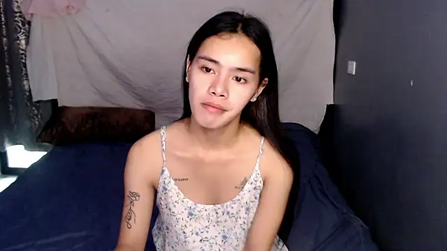Snapshot of shecutie69 chatting on 09/21/25, 05:34 shecutie69 online show from 09/21/25, 05:34