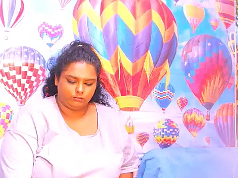 Snapshot of Indianfairy99 chatting on 01/28/25, 01:29 Indianfairy99 online show from 01/28/25, 01:29