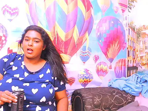 Snapshot of Indianfairy99 chatting on 12/19/24, 12:12 Indianfairy99 online show from 12/19/24, 12:12