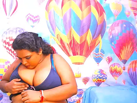 Snapshot of Indianfairy99 chatting on 01/27/25, 06:52 Indianfairy99 online show from 01/27/25, 06:52