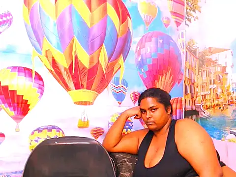 Snapshot of Indianfairy99 chatting on 12/14/24, 12:44 Indianfairy99 online show from 12/14/24, 12:44