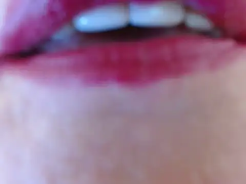 keiila  online show from 11/11/25, 02:39