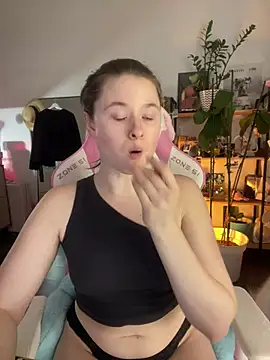 sweetest pie online show from 03/20/26, 09:27