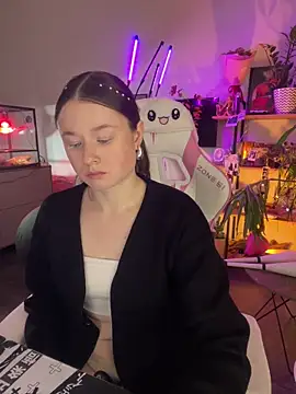 sweetest pie online show from 12/18/25, 03:49