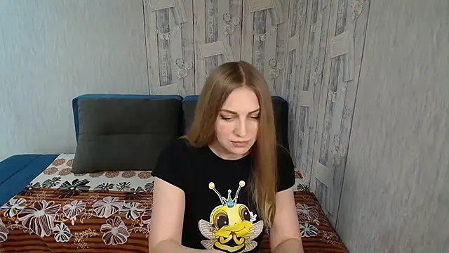 Pilly green  online show from 11/27/25, 07:31