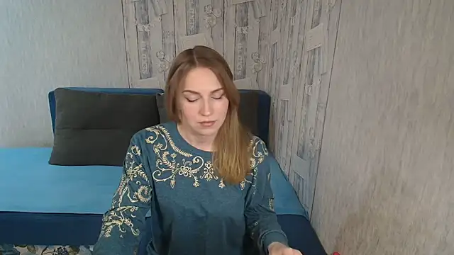 Pilly green  online show from 03/10/26, 05:44